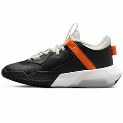 DC5216004-Panske-basketbalove-boty-Nike-Air-Zoom-Coossover-cerne-Sportovni-eshop-cz3.jpg